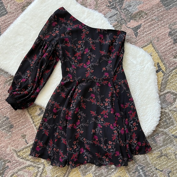 Lovers + Friends Floral Dress - Picture 1 of 9